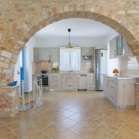 Stone Kontiani - Blue Vila *